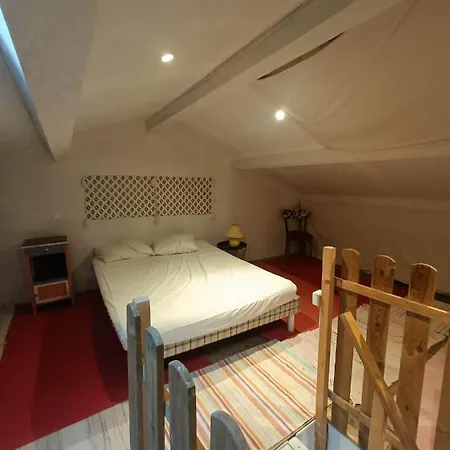 Apartamento Ruelles Et Terrasses Mirabel  Exterior foto