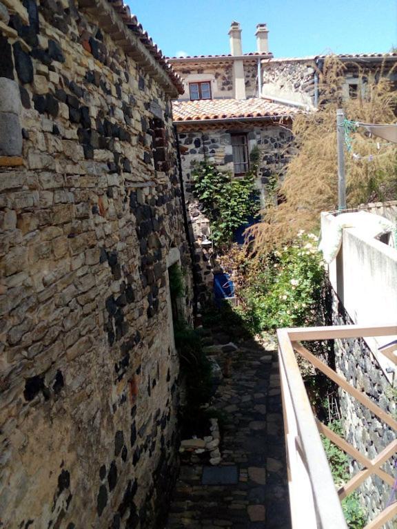 Apartment Ruelles Et Terrasses Mirabel (Ardeche)